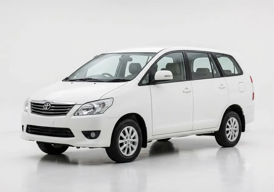 Toyota Innova SUV, front view, for Kerala taxi and tour hire